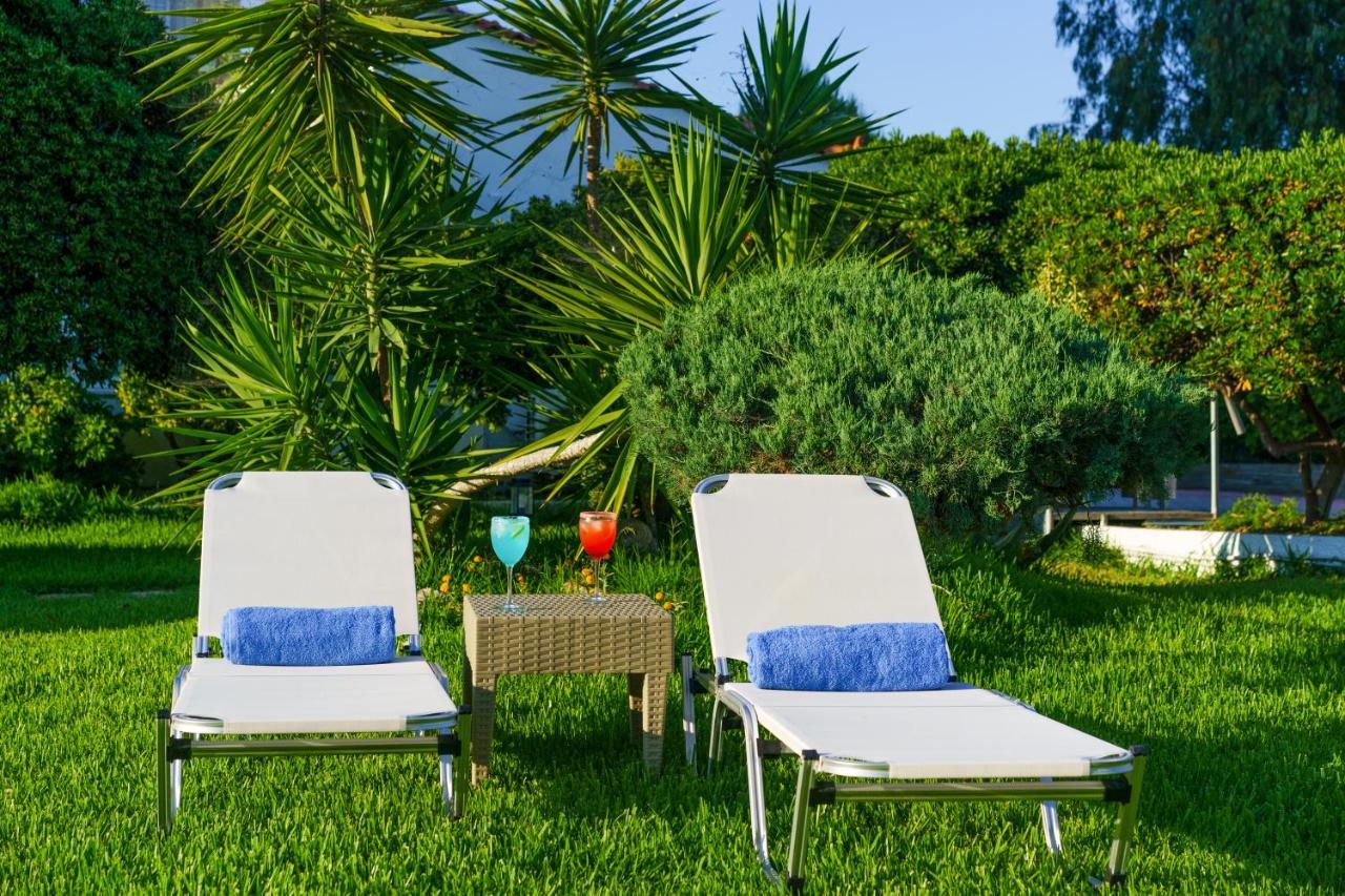 Stefania Hotel Amarynthos Esterno foto