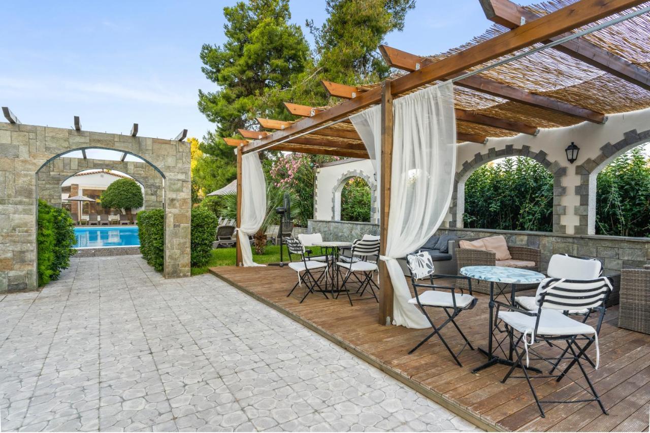 Stefania Hotel Amarynthos Esterno foto
