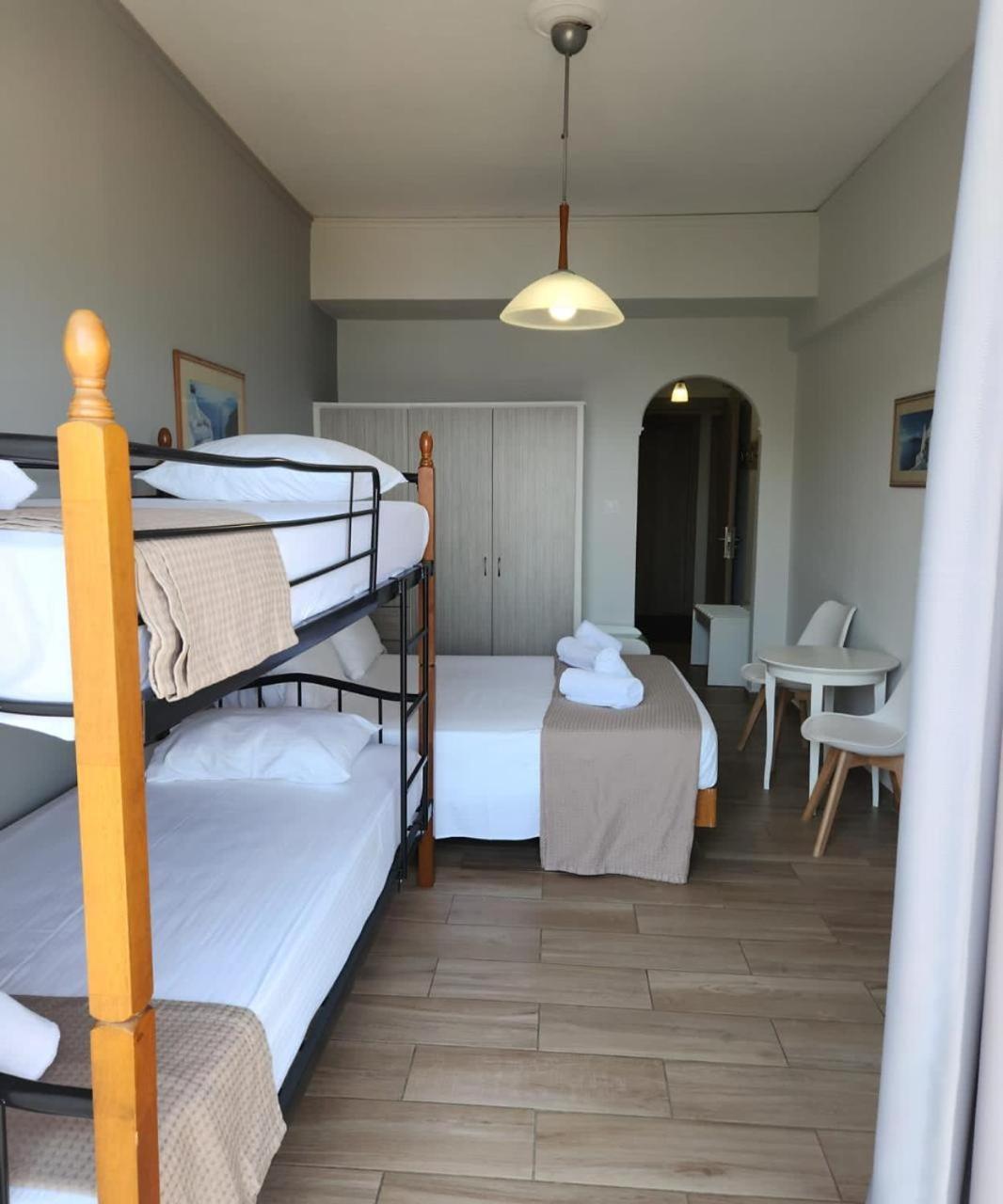 Stefania Hotel Amarynthos Esterno foto